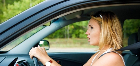 Советы, как избежать болей в спине и шее при долгом нахождении за рулем Советы, как избежать болей в спине и шее при долгом нахождении за рулем