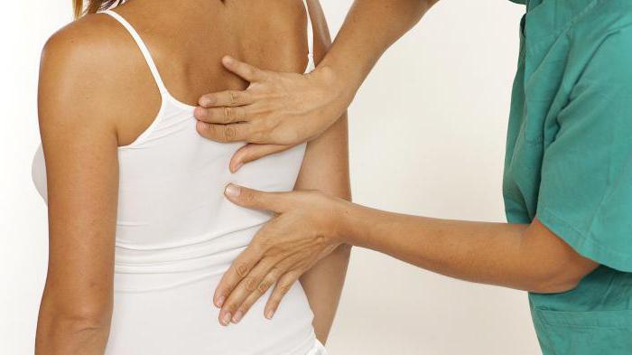 болит позвоночник посередине спины что делать