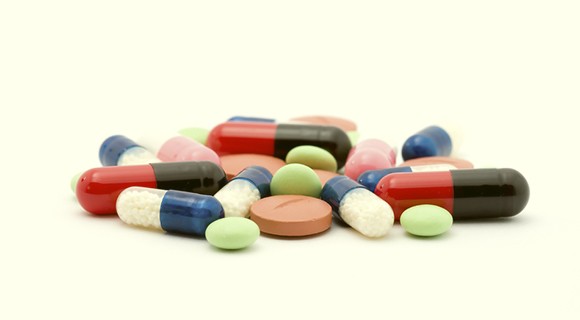 Болит спина в области поясницы причины у мужчин видео