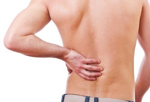 что может болеть слева внизу на спине